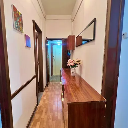 1 Floor Centre Sulemange *