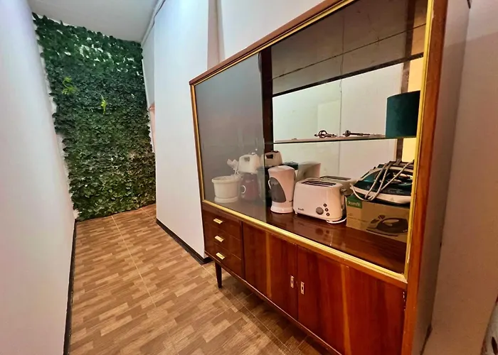 1 Floor Centre Sulemange Apartahotel